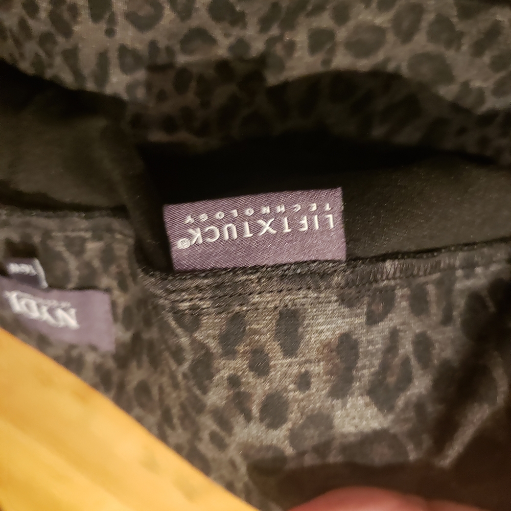 NYDJ Black Leopard Print Leggings